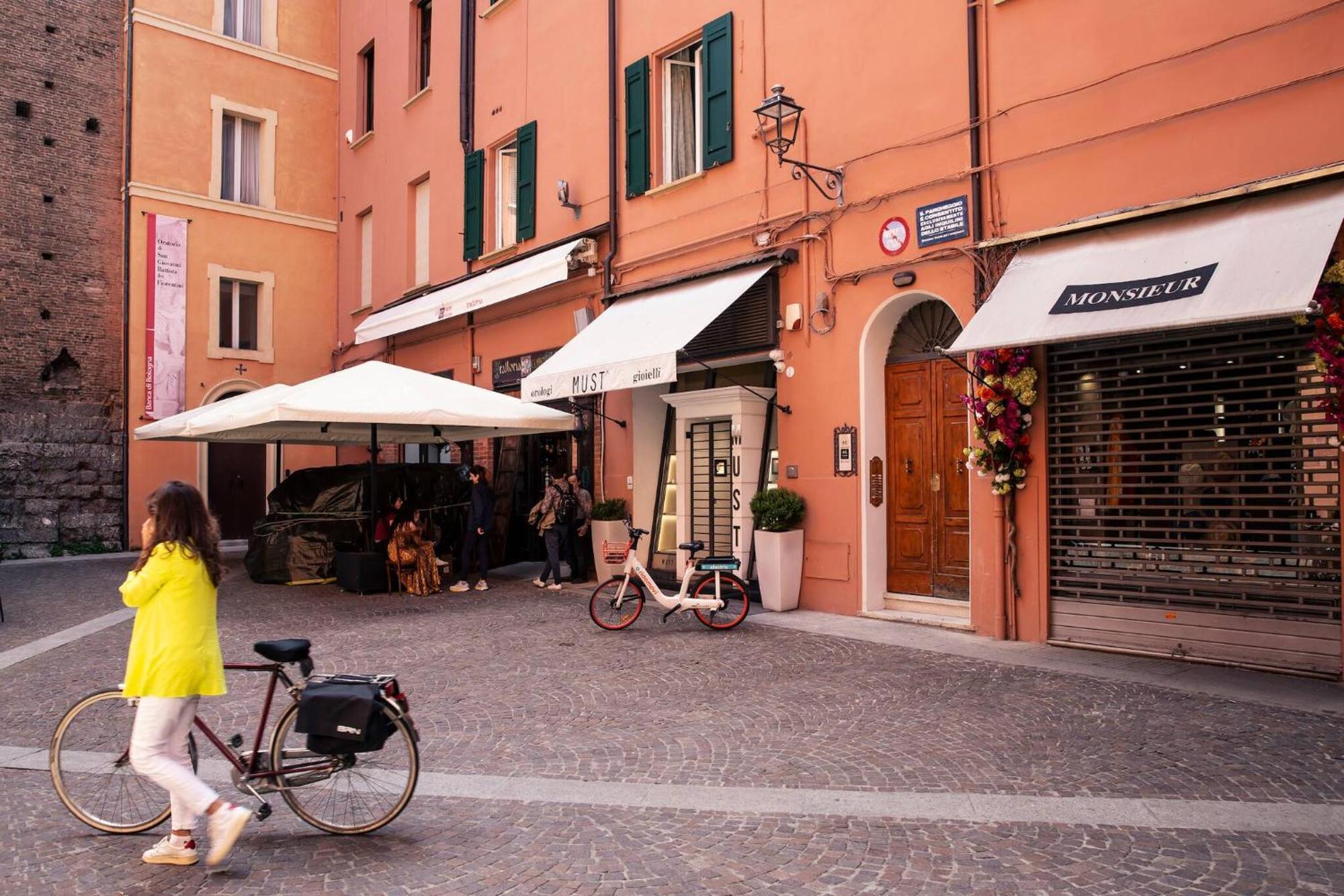 Tesoro De Galluzzi Bologna Buitenkant foto